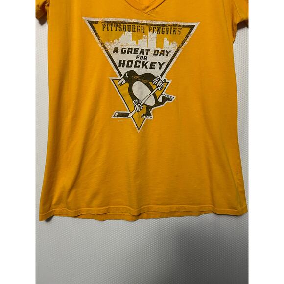 Pittsburgh Penguins Womens Majestic Threads Yellow V Neck Short Sleeve Tee XL - Picture 4 of 9